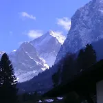 بيت ضيافة جارني بوست 3*