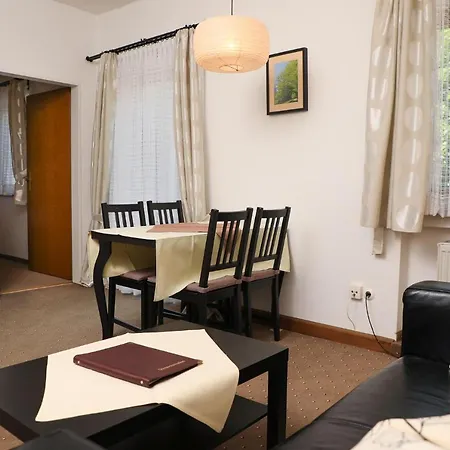 Garni Post Грайнау